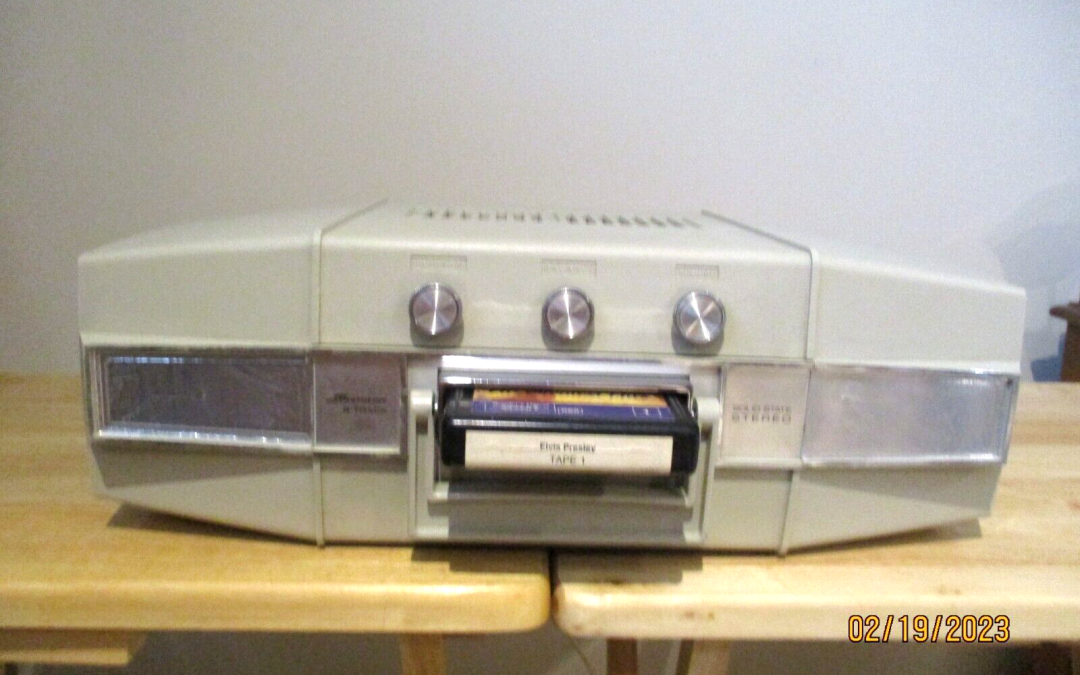 1968 Motorola Cart/able 8-Track Stratoline Stereo CS705
