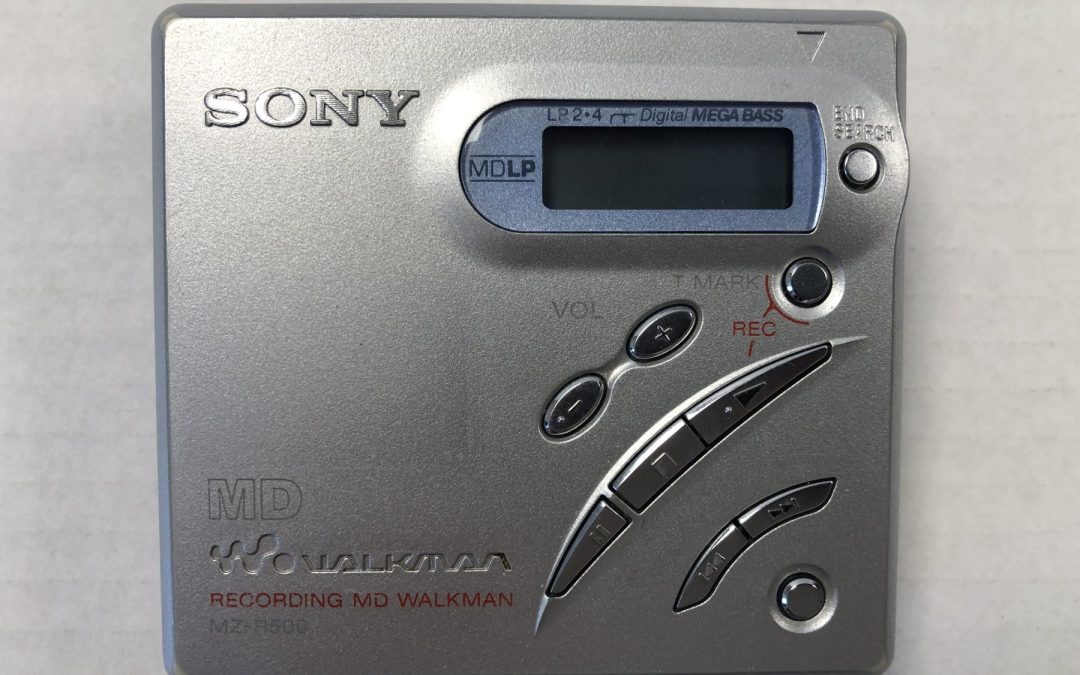 2001 Sony Portable MiniDisc Recorder MZ-R500
